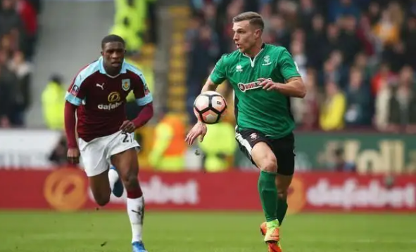 酸死了，辽宁电台解说吐槽广东靠外援，官媒跟自媒体已经没区别了