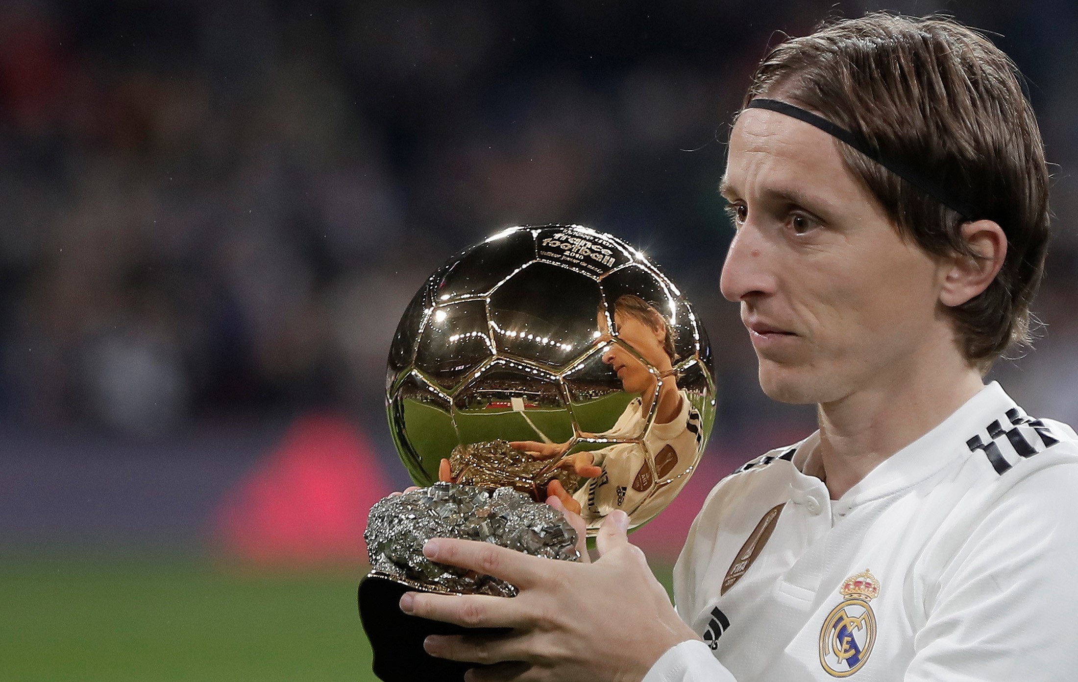 滑雪事故12周年 车王舒马赫近况 靠眼神交流 每天耗费2万欧