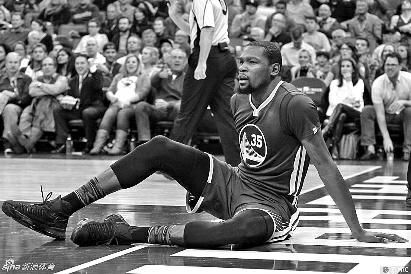 但他在场上 但他在场上