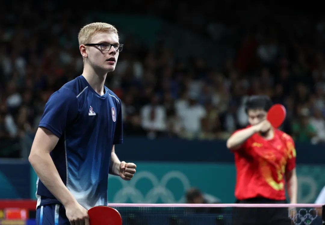 公开场合最 公开场合最