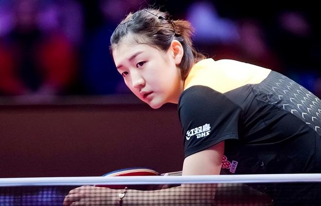 年轻的澳大 年轻的澳大