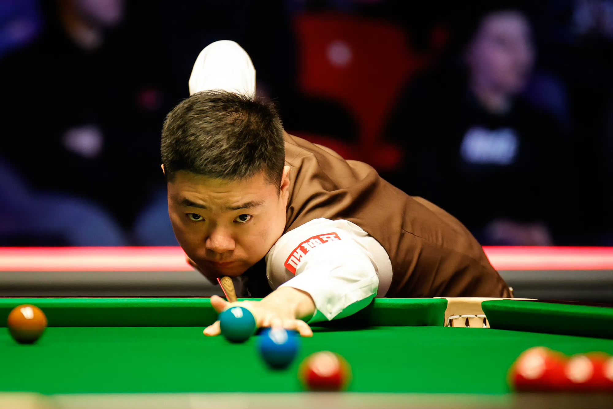 界的瞩目之 界的瞩目之