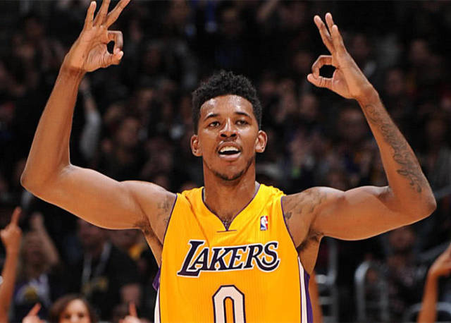 712 712